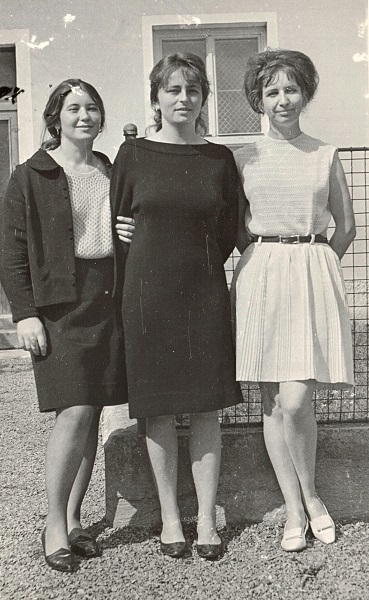 Mutěnín učitelky 1962-68 J.Škarbanová, řed. A.Suchá, M.Opletalová